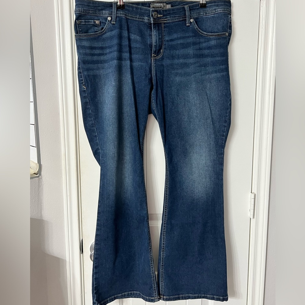 Luxe slim boot Jean- super stretch medium wash